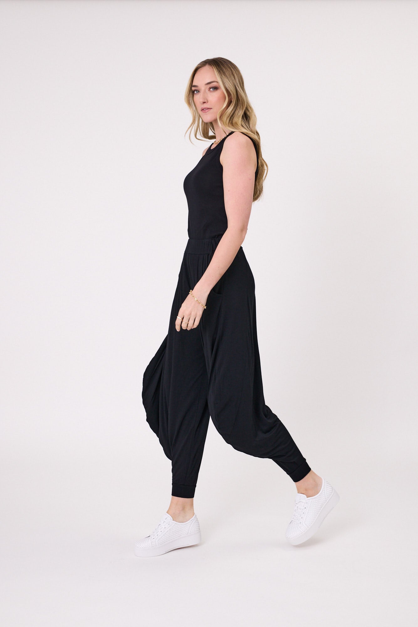 Eva Tank Black