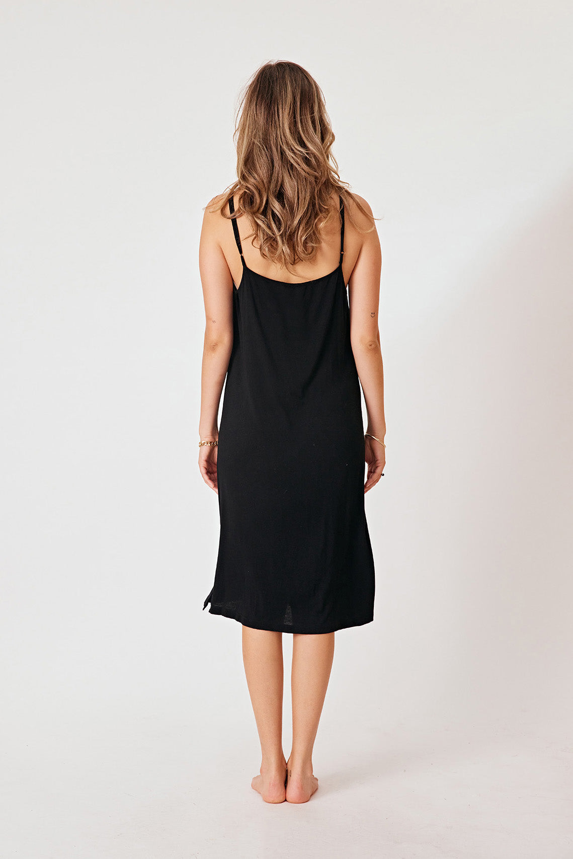 Essential Slip Black