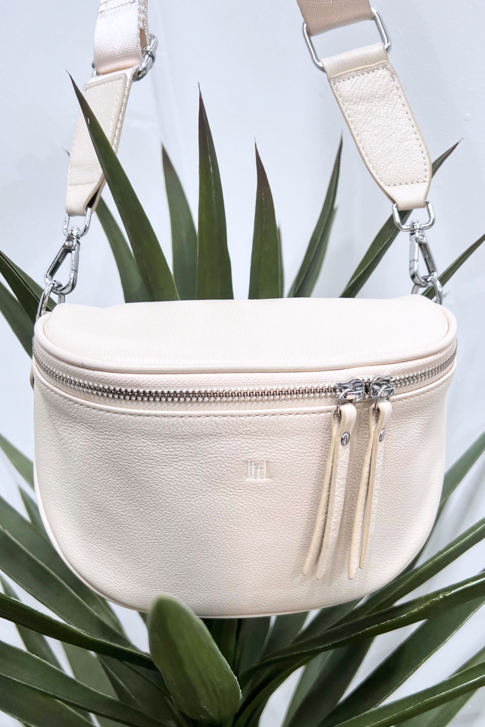 Dani Leather Crossover Bag - Blonde