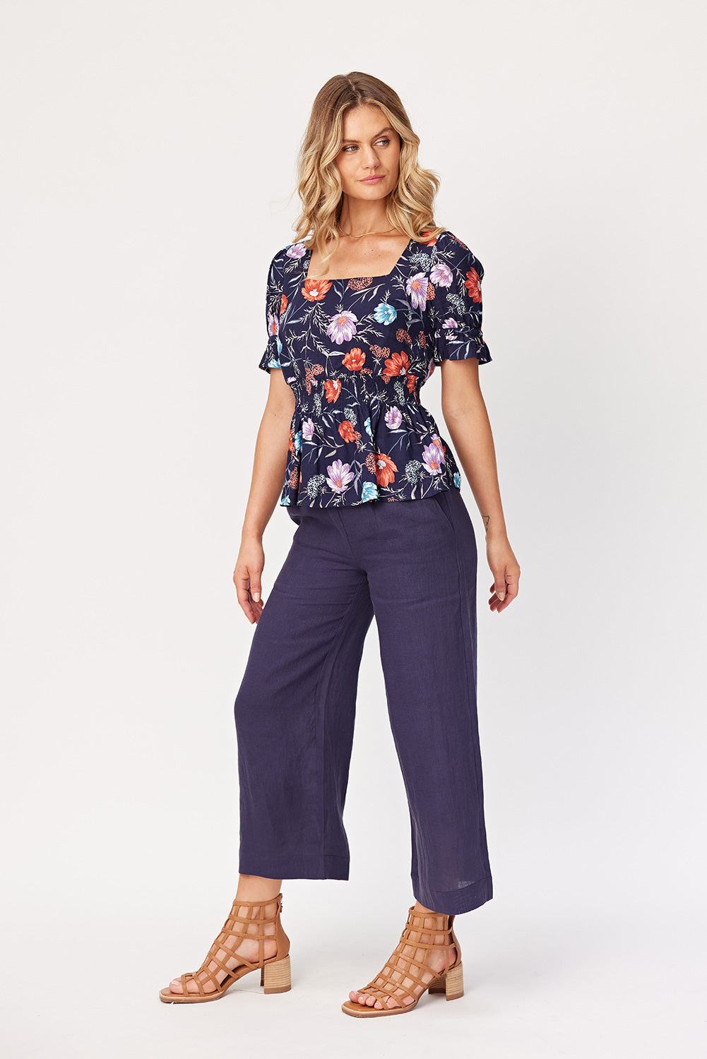Simmone Top Navy Floral