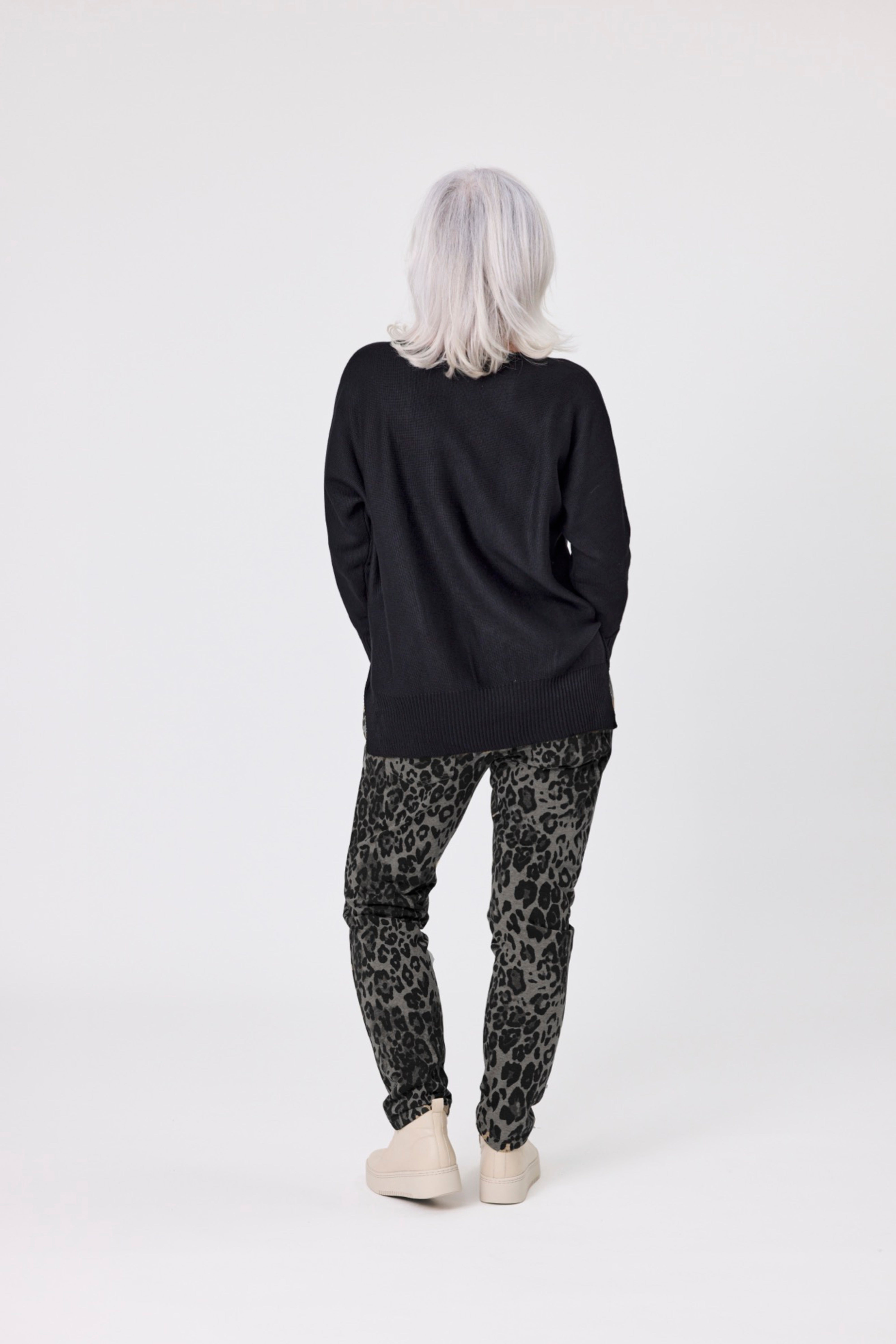 Annika Pant Grey Leopard
