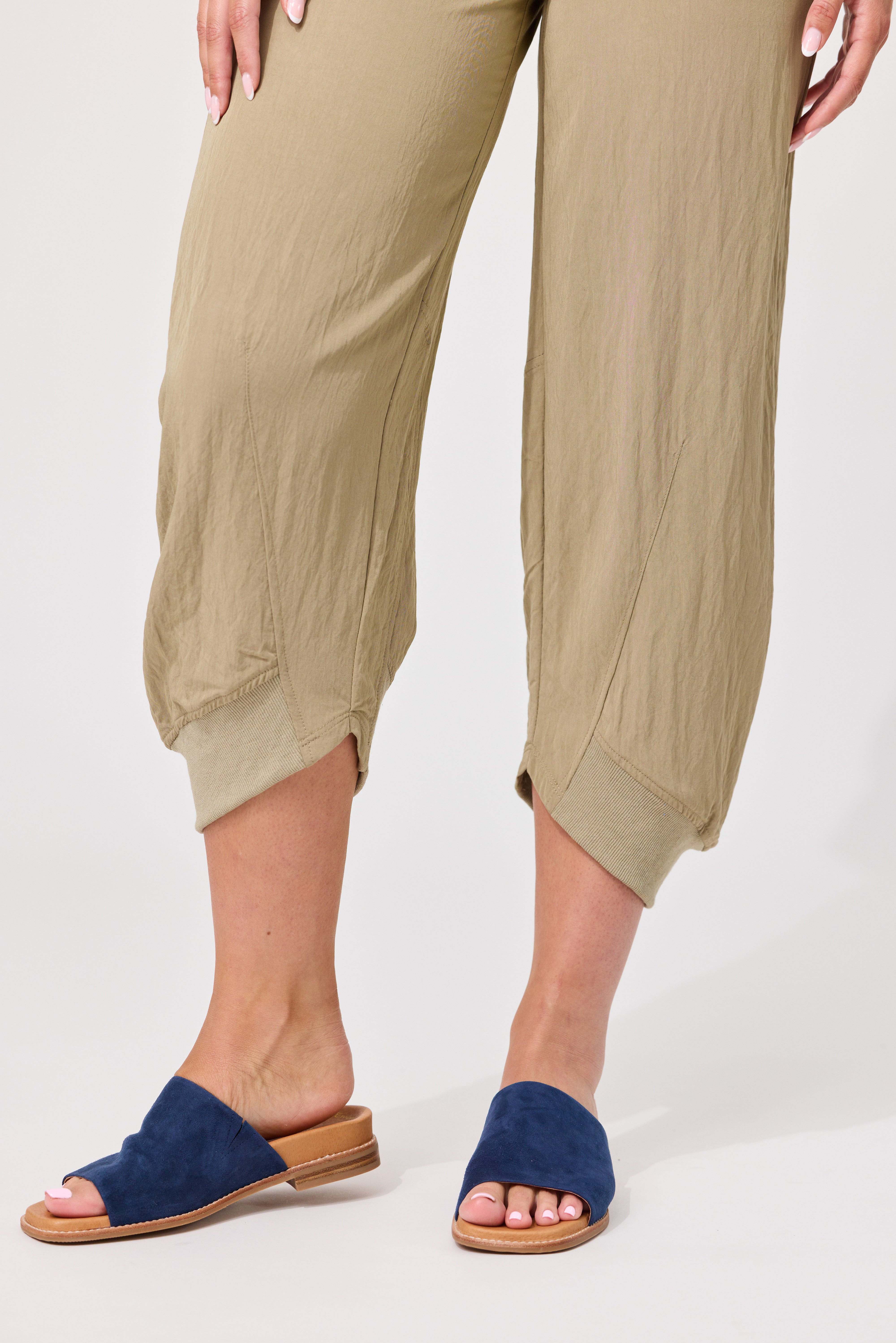 Larissa Pants