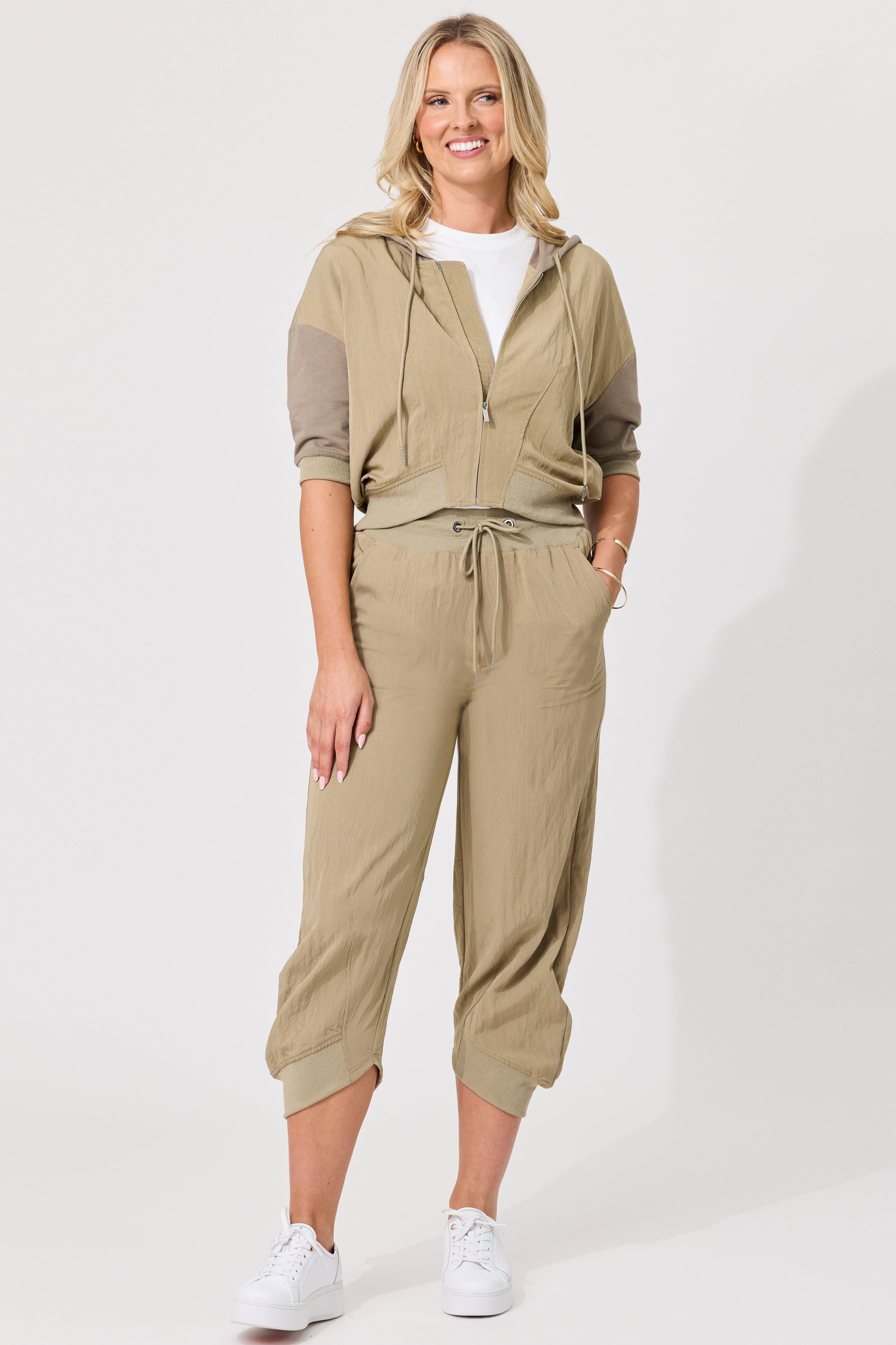 Larissa Pants