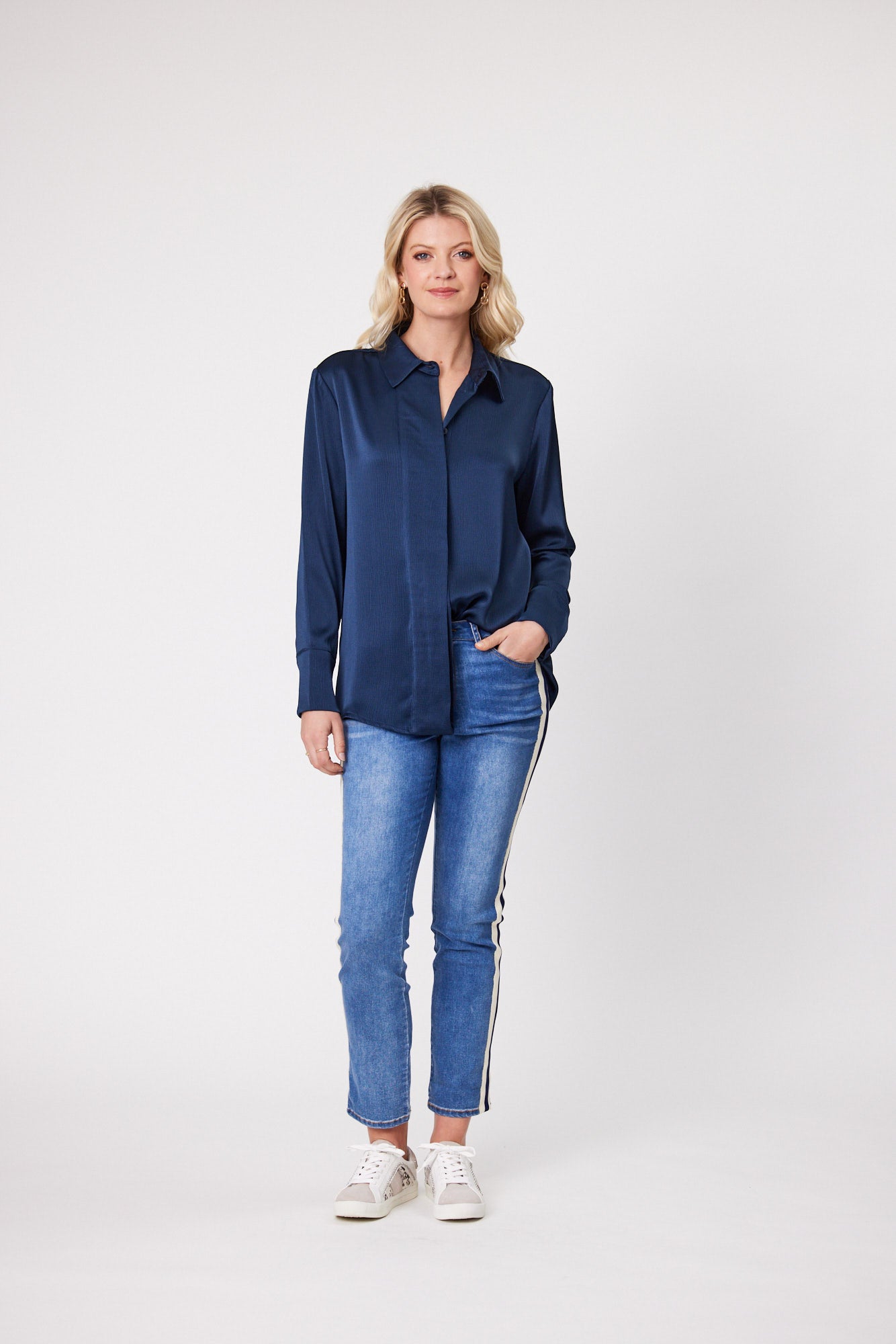 Pearl Top Navy