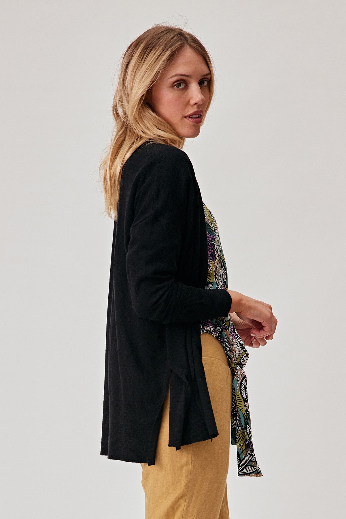 Long black sale cardigan nz